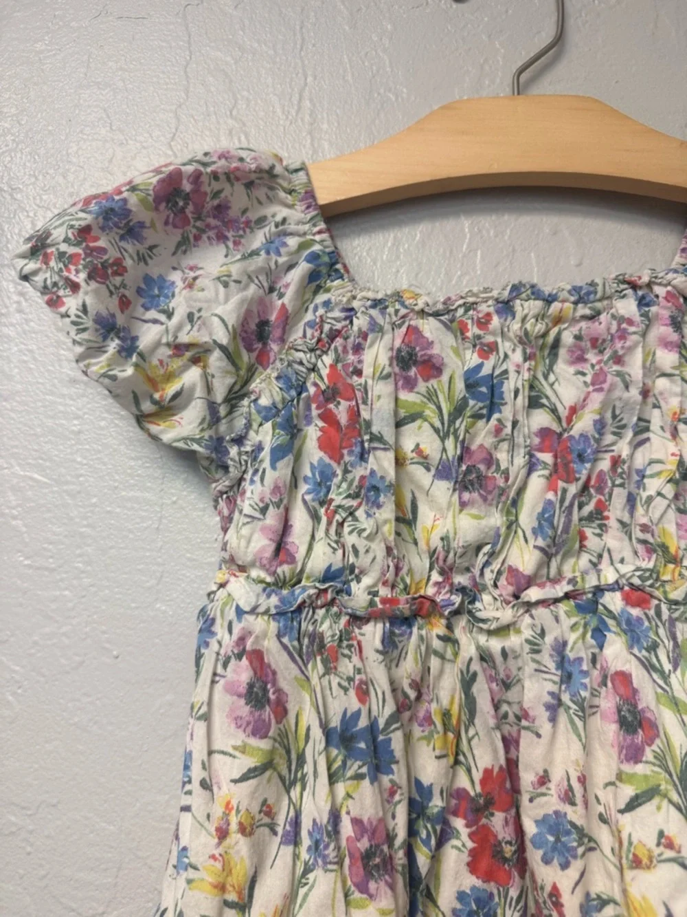 $18 ADD ON Floral white smocked dress baby gap h&m 4Y janie and jack zara‎